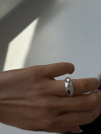 SELIA DIAMOND RING