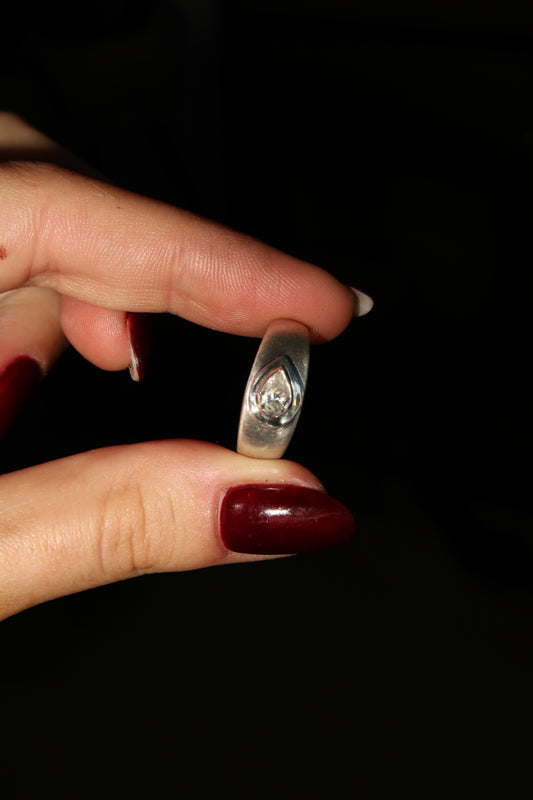 SELIA MOISSANITE RING